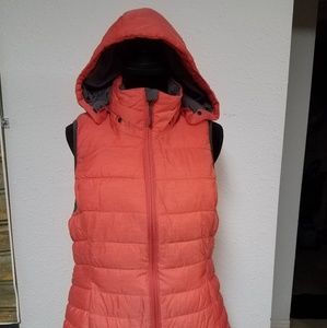 Fall/Winter Vest w/zippered hood